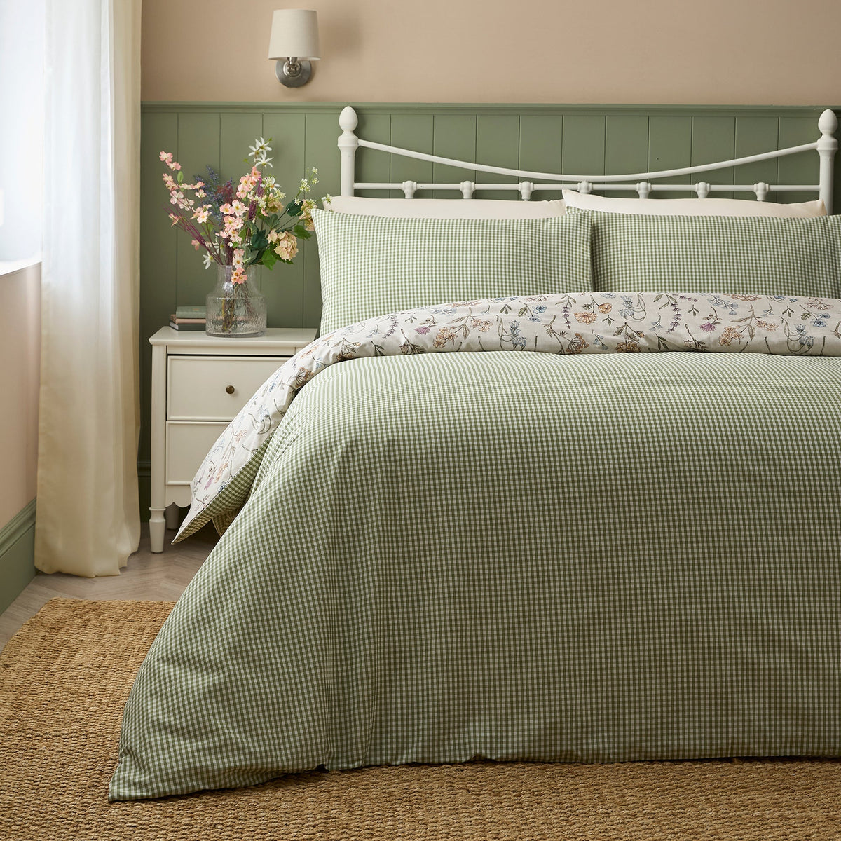 Meadow Floral Duvet Cover Set in Multi