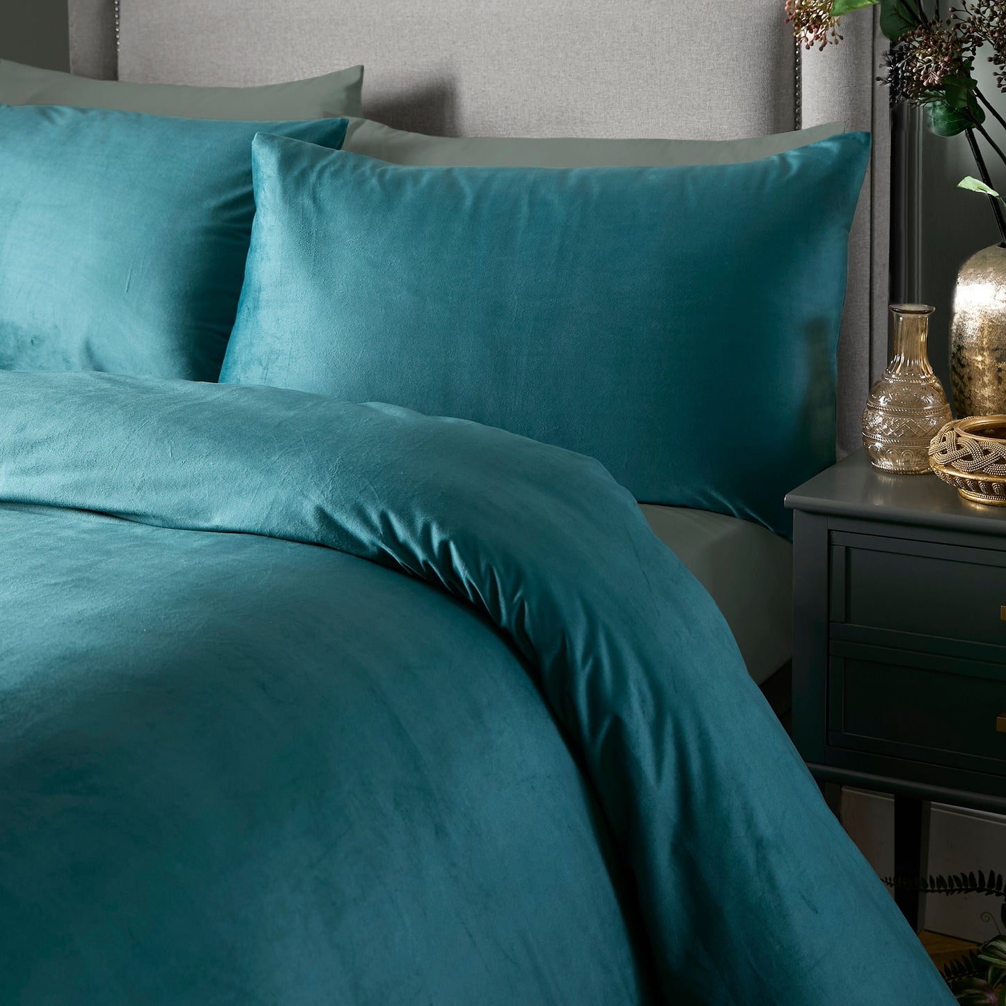 Montrose Duvet Cover Set in Teal
