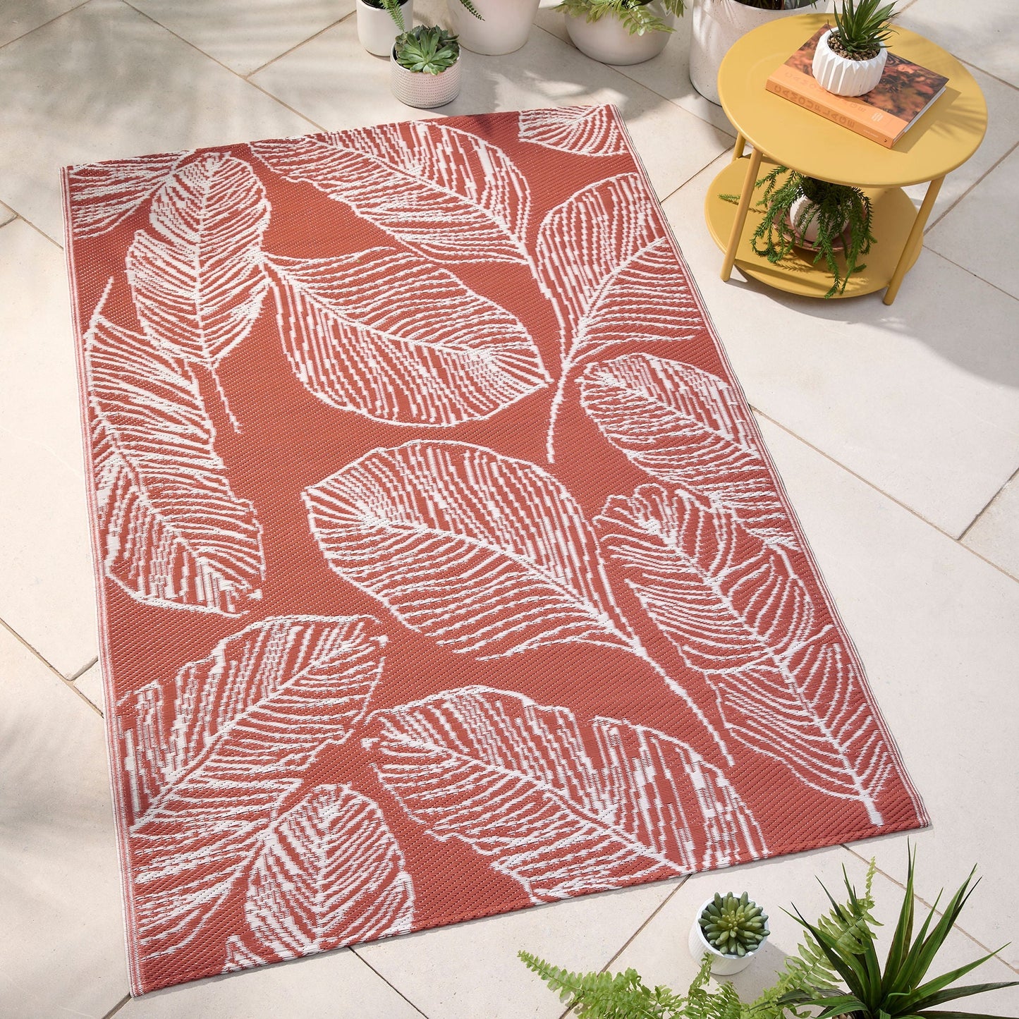 Matteo Outdoor Rug in Terracotta