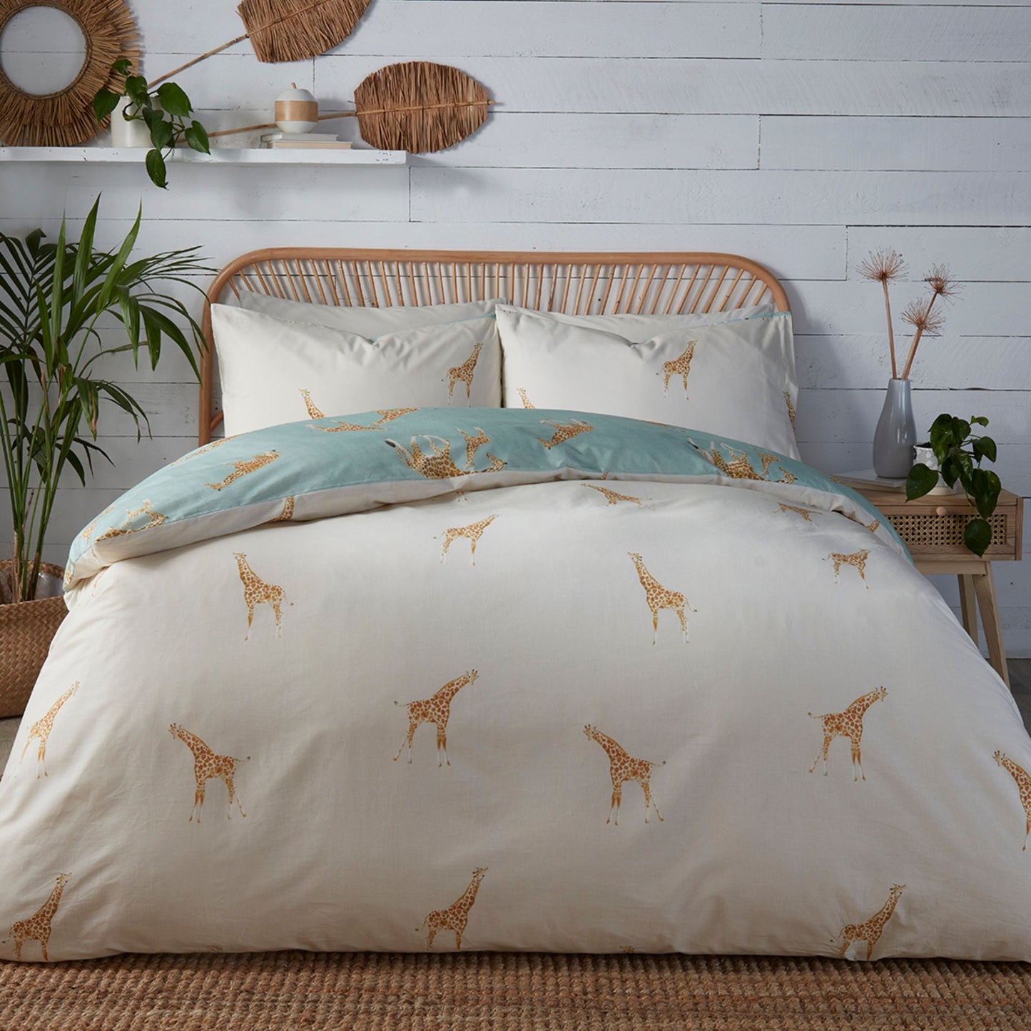 Milo Giraffe Duvet Cover Set in Duck Egg