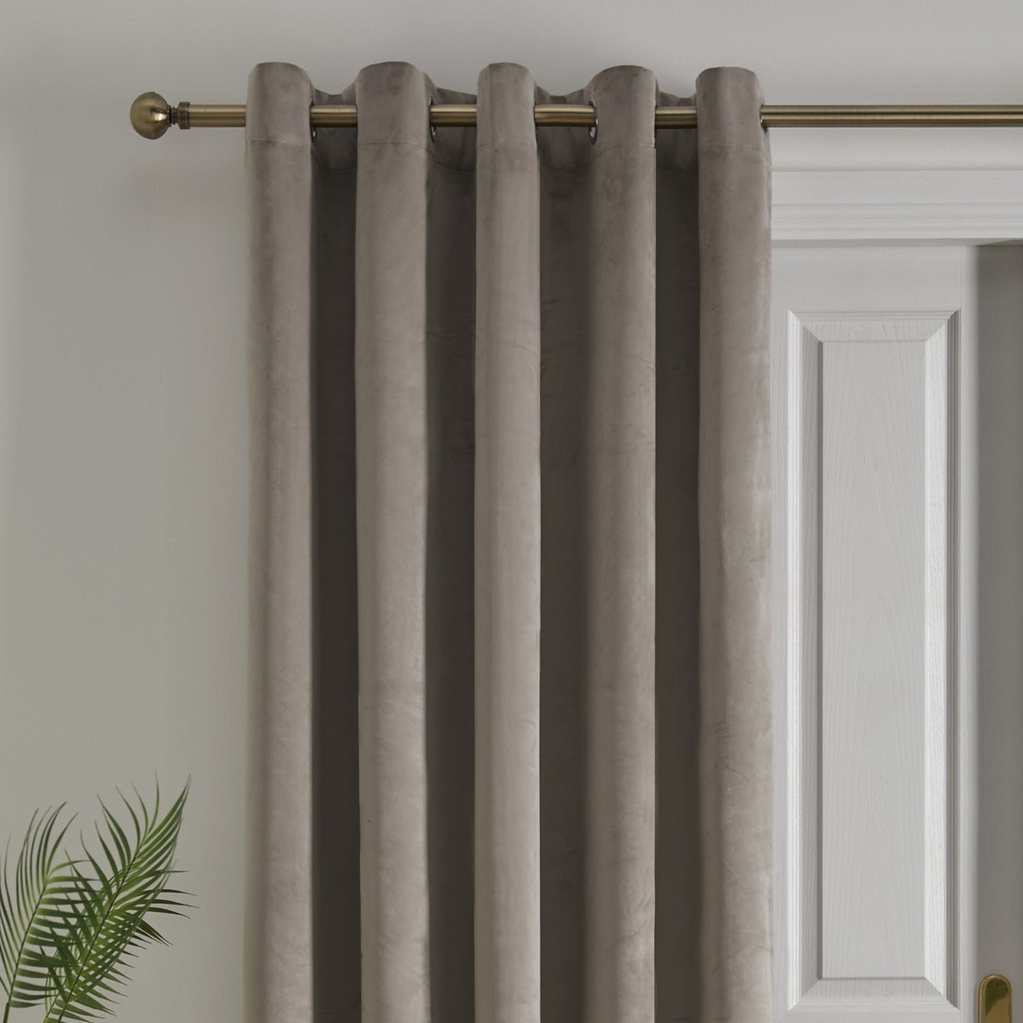 Montrose Eyelet Single Panel Door Curtain in Linen