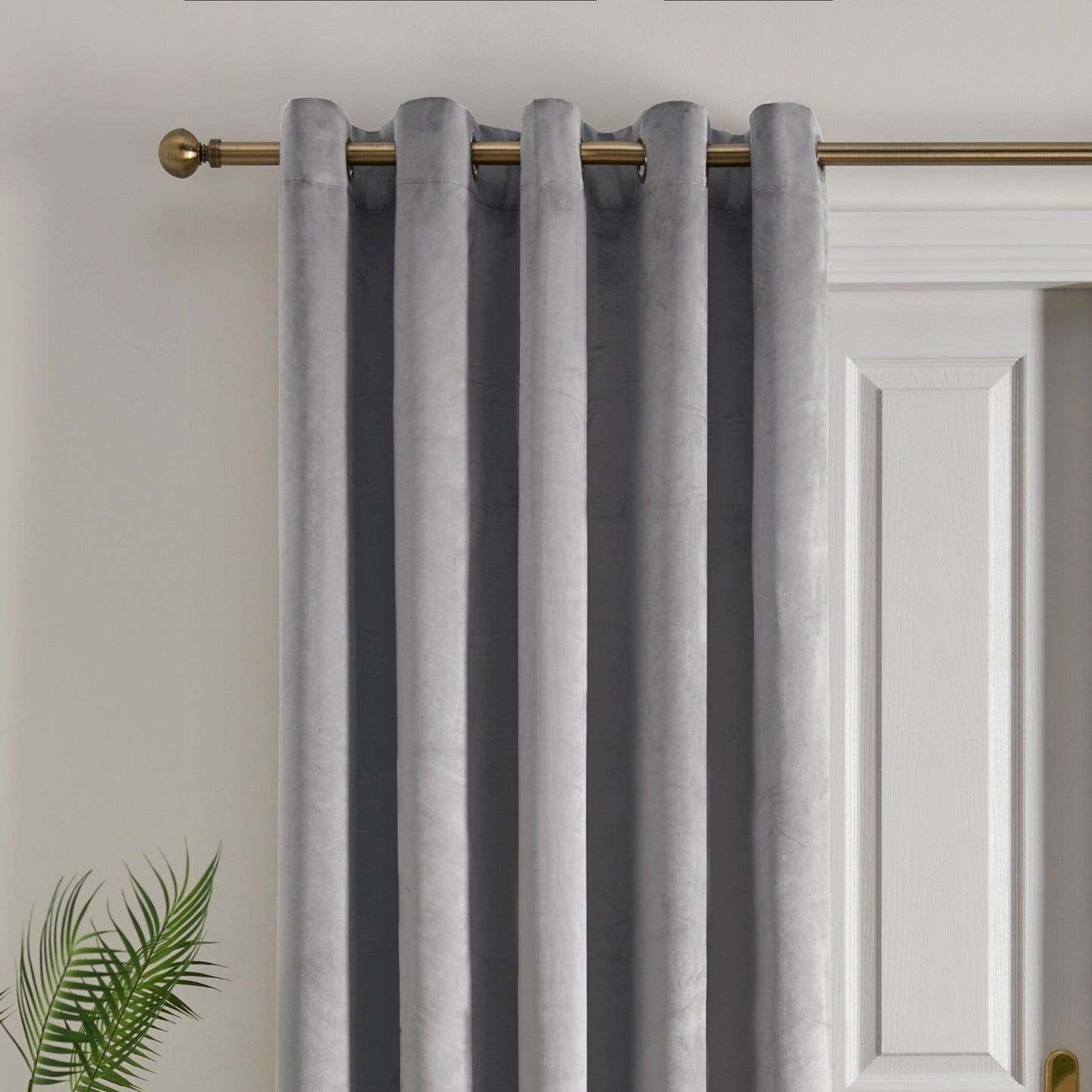 Montrose Eyelet Single Panel Door Curtain in Silver