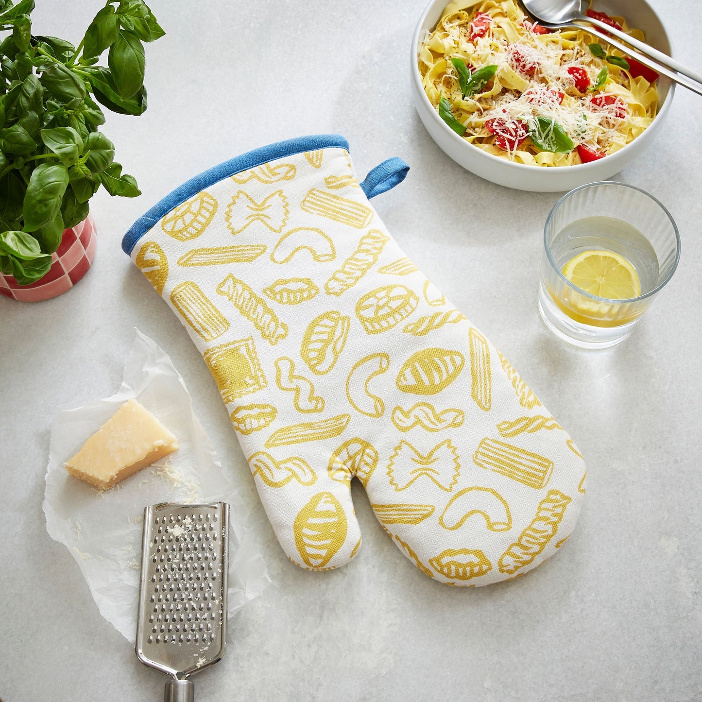 Pasta Lovers Club Gauntlet Oven Glove