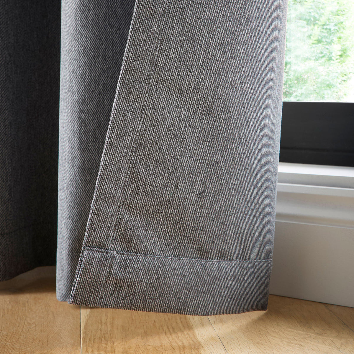 Plain Twill Pair of Eyelet Curtains in Charcoal