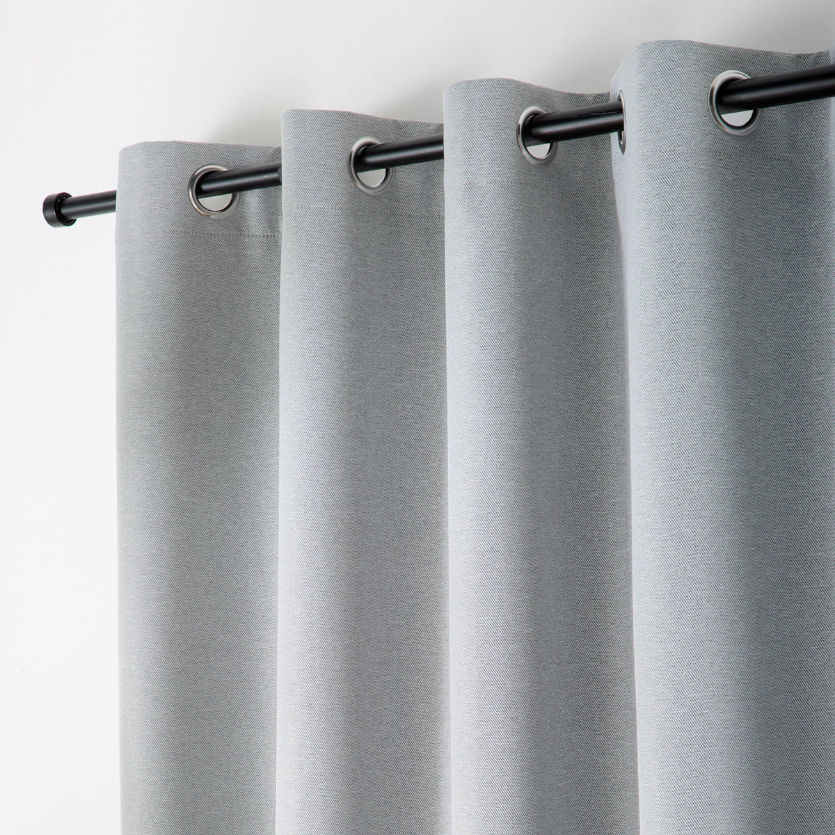 Plain Twill Pair of Eyelet Curtains in Silver