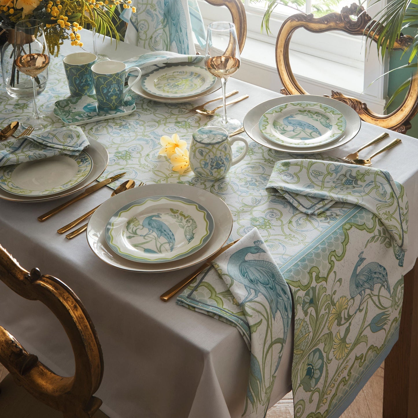 Palm Court Mug and Tray Set