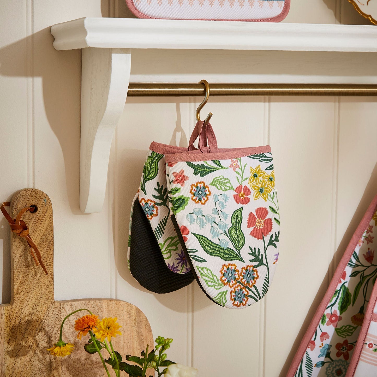 Petals & Prose Microwave Mitts Pair