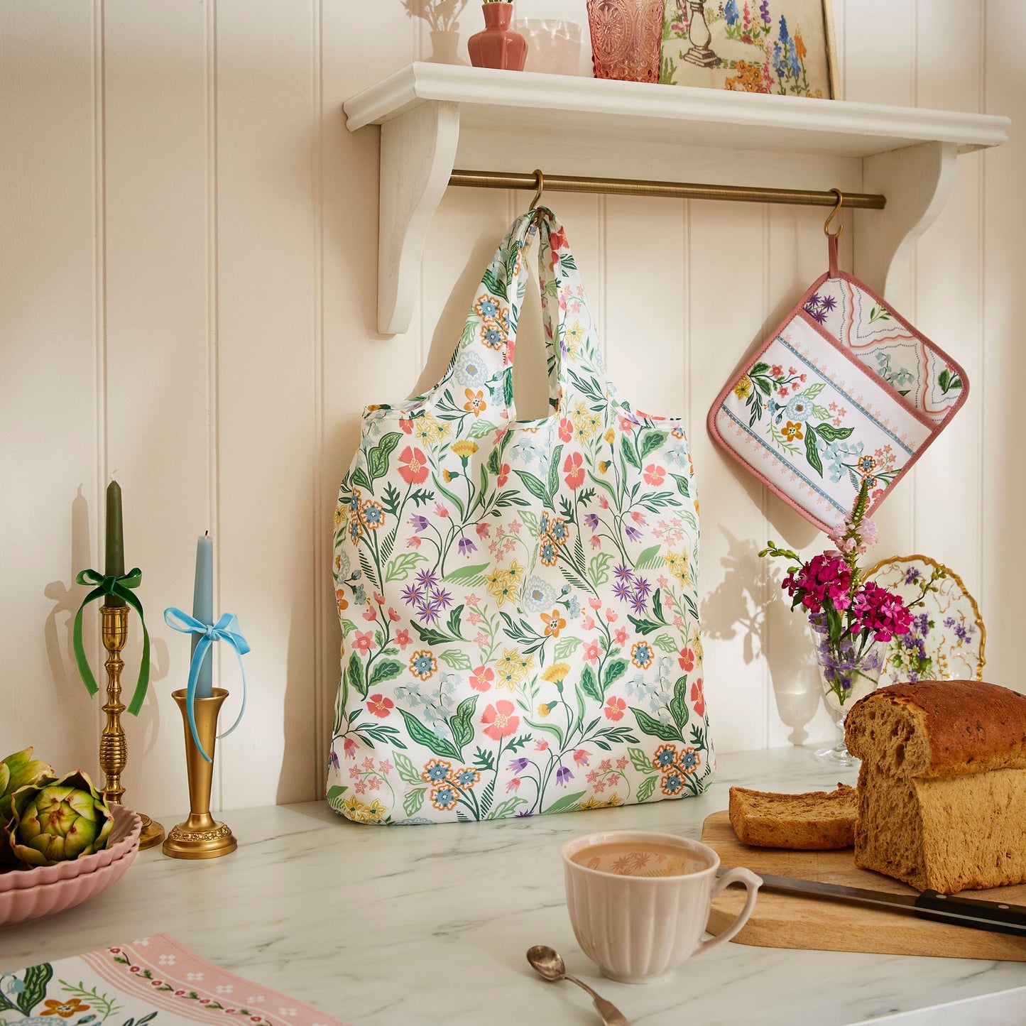 Petals & Prose Pot Mitt
