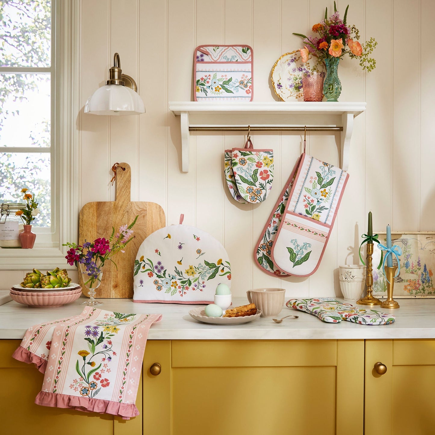 Petals & Prose Pot Mitt