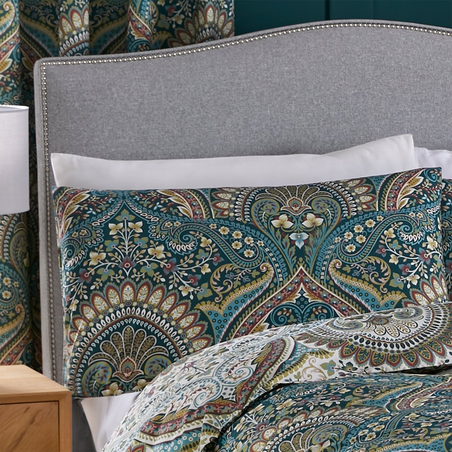 Palais Duvet Cover Set in Teal