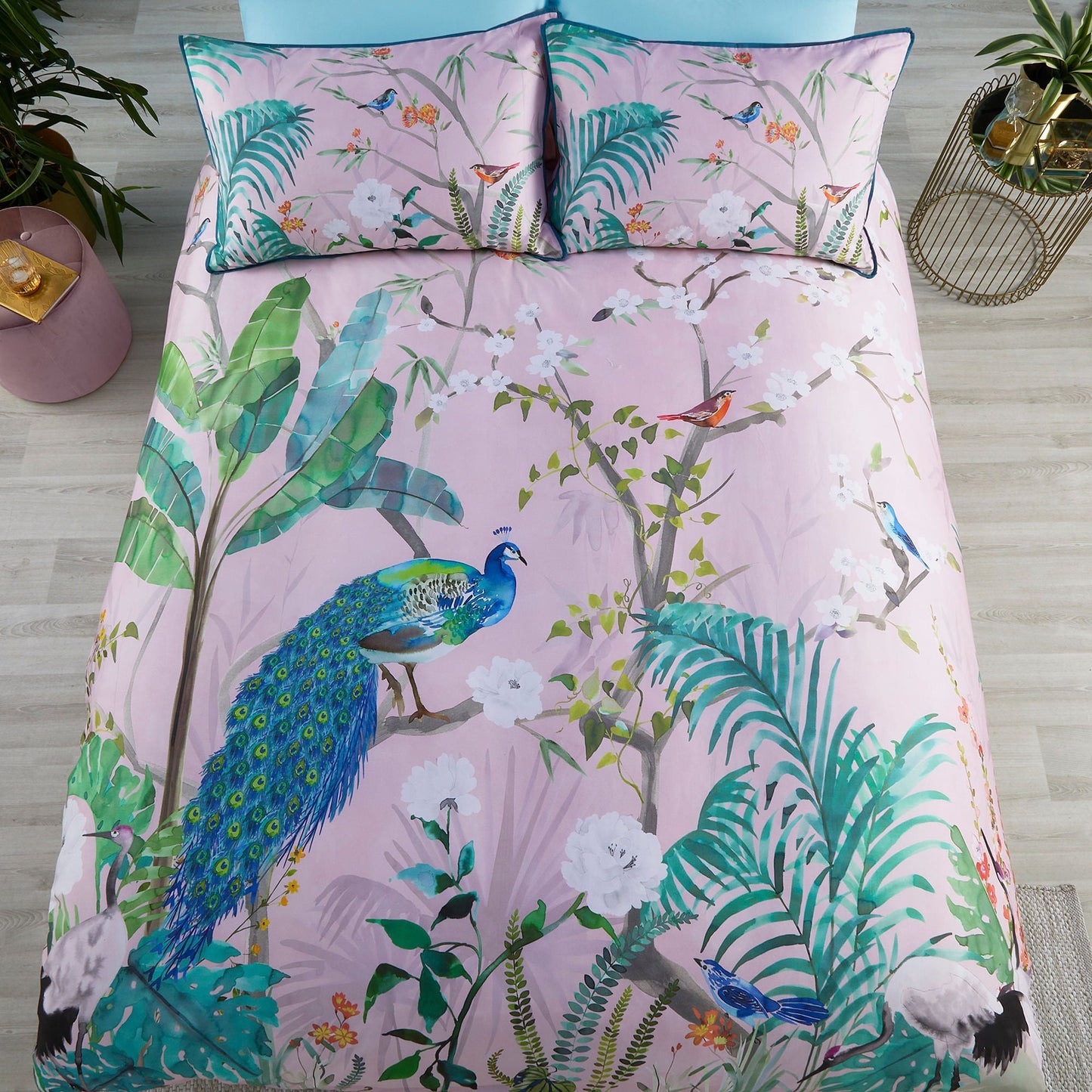 Peacock Jungle Duvet Cover Set in Pink