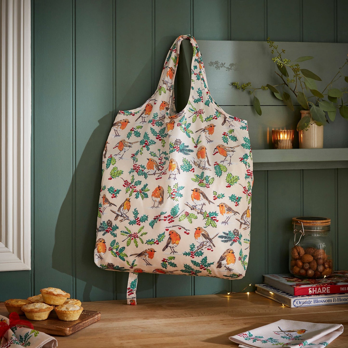 Christmas Robins Foldable Tote Bag Medium
