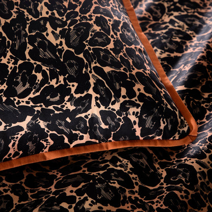 Roxy Leopard Print Duvet Cover Set in Black