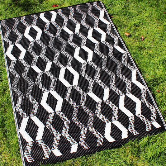 Rico Outdoor Outdoor Rug in Black