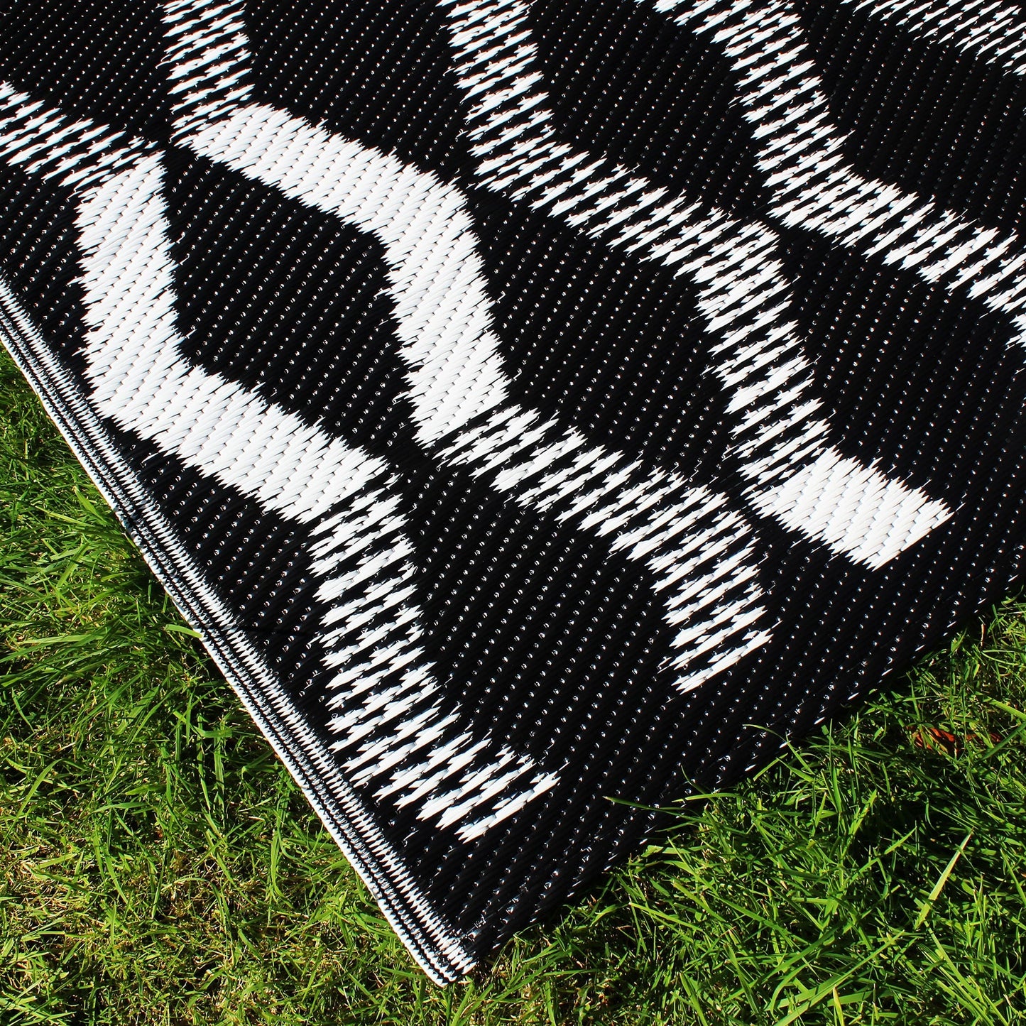 Rico Outdoor Outdoor Rug in Black