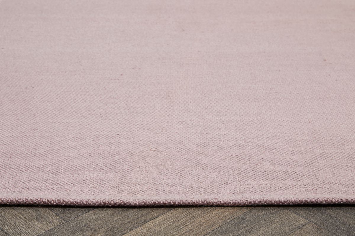 Hug Rug Woven Diamond Rug Rose