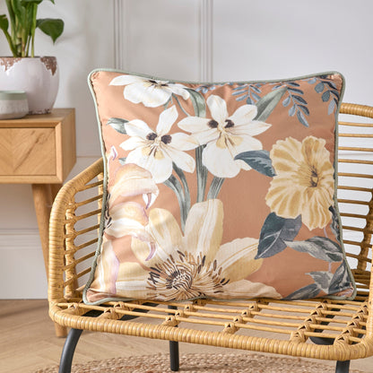 Sagara Cushion in Gold