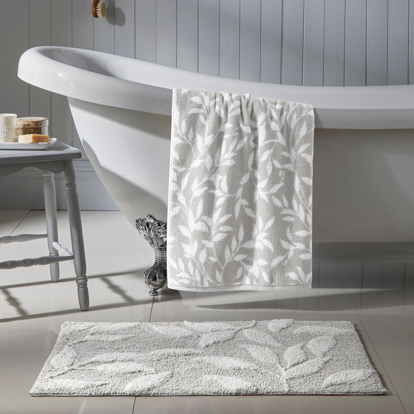 Sandringham Towels in Grey - Hand Towel