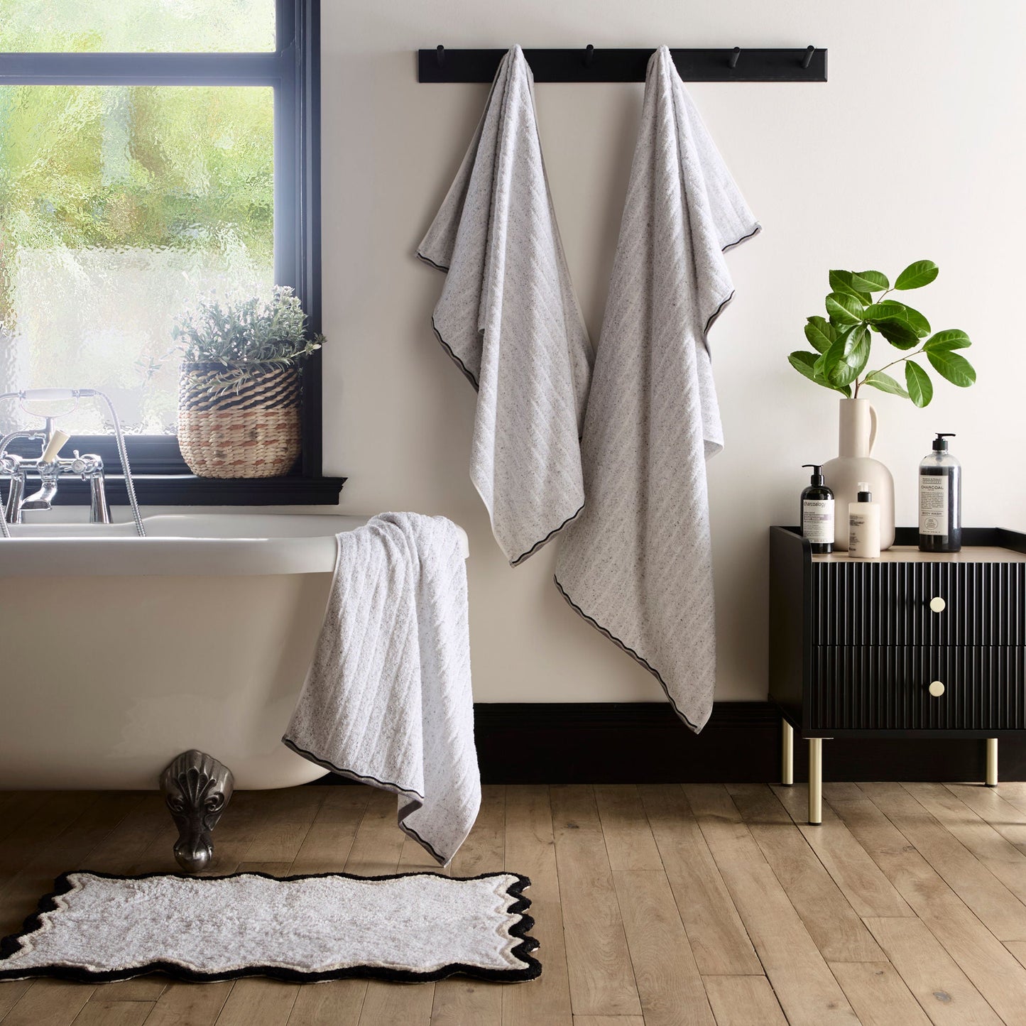Speckle Rib Towels in White