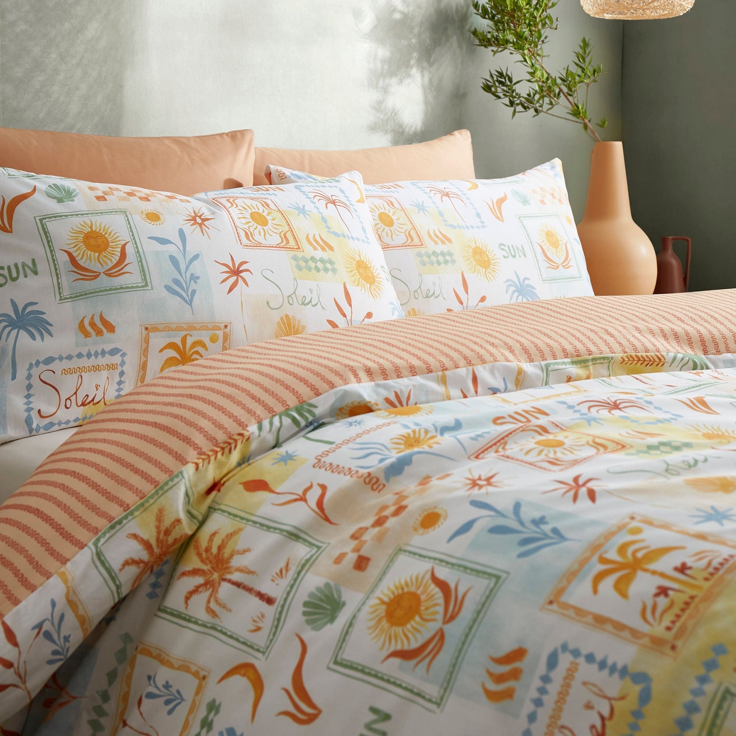 Soleil Duvet Cover Set in Multi