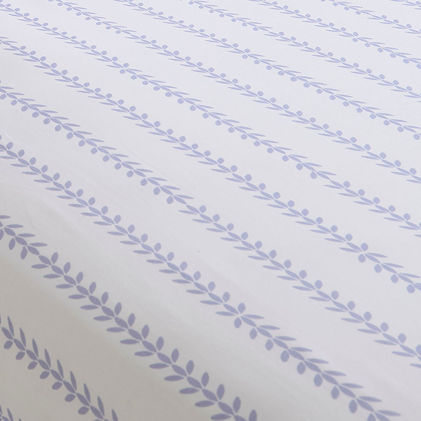 Sweetpea Floral Fitted Bed Sheet in Lilac