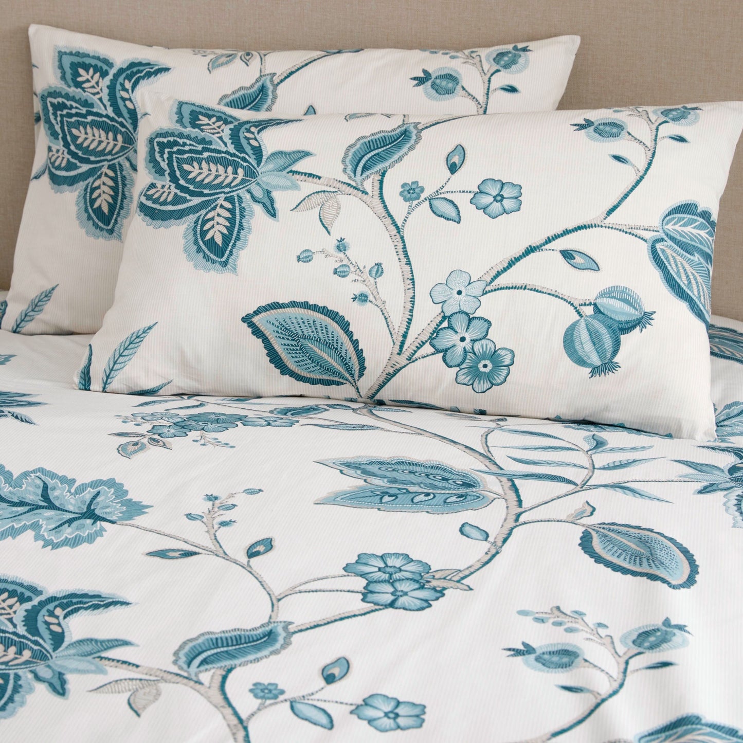 Samira Duvet Cover Set in Teal