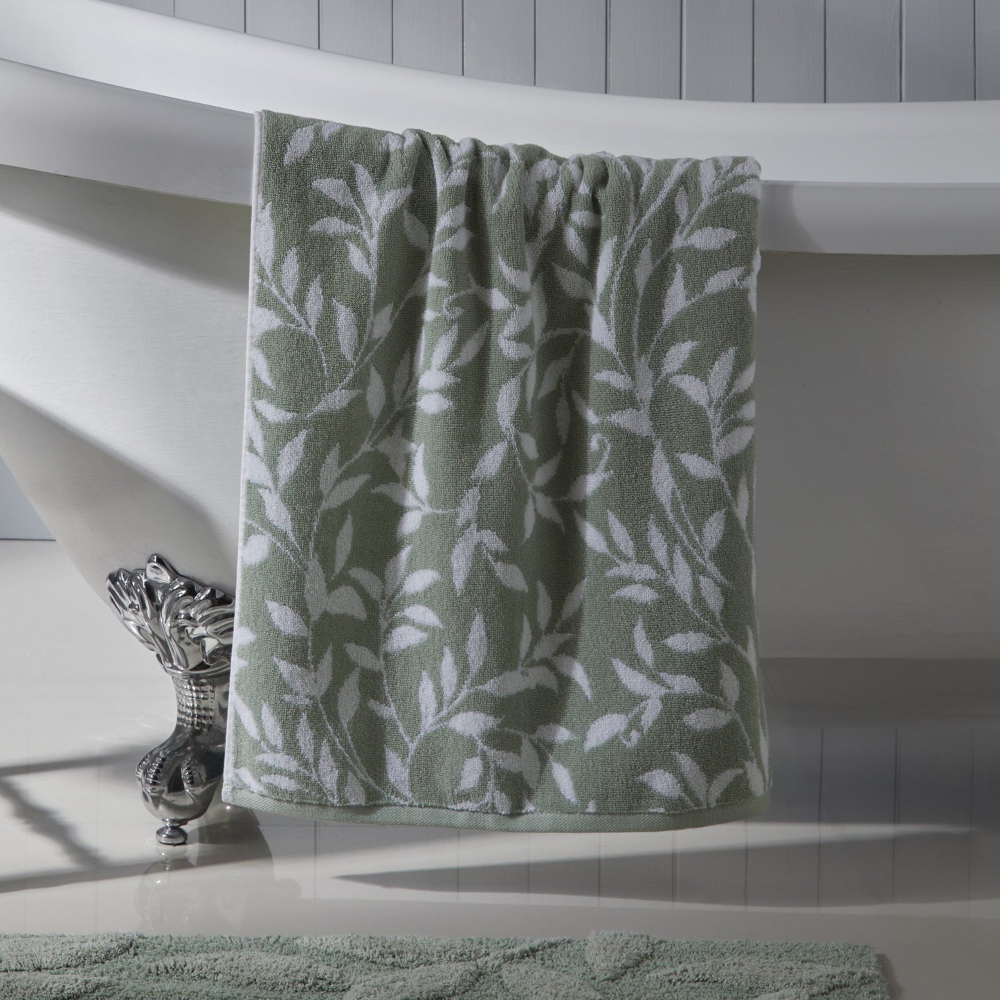 Sandringham Towels in Sage - Hand Towel