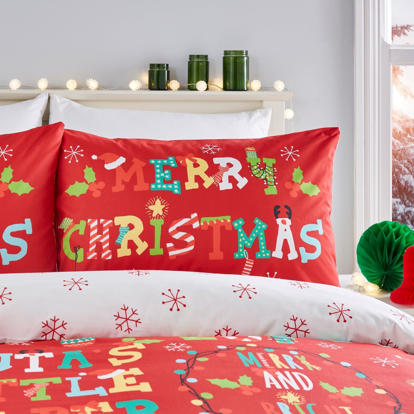 Santa's Little Helper Duvet Cover Set in Red