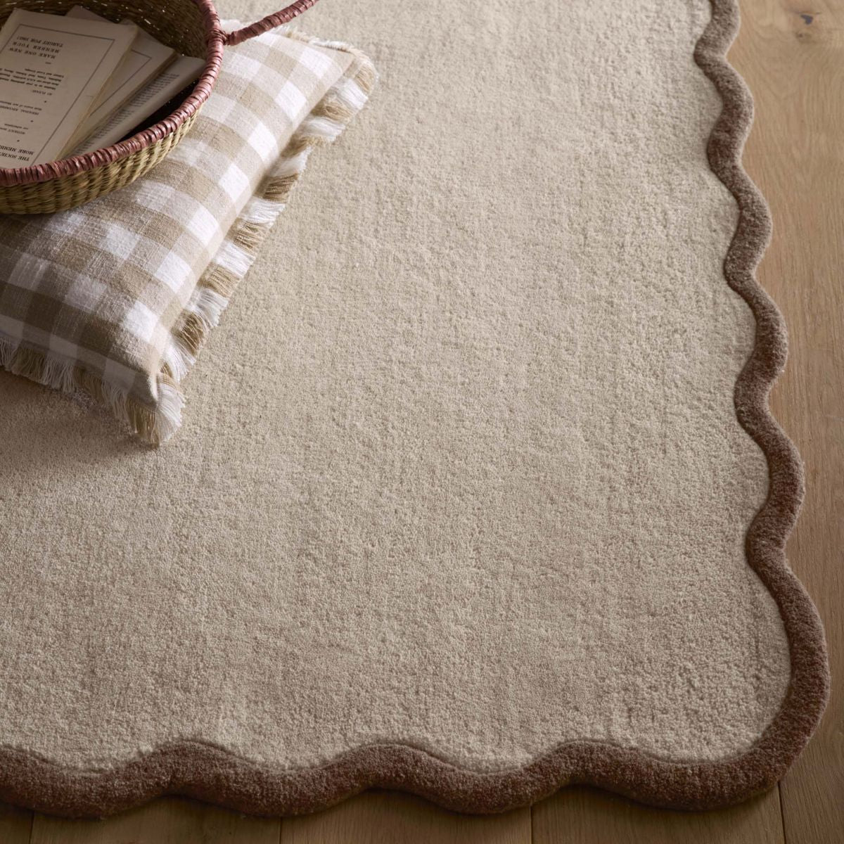 Origins Scalloped Elsie Duck Egg/Ochre
