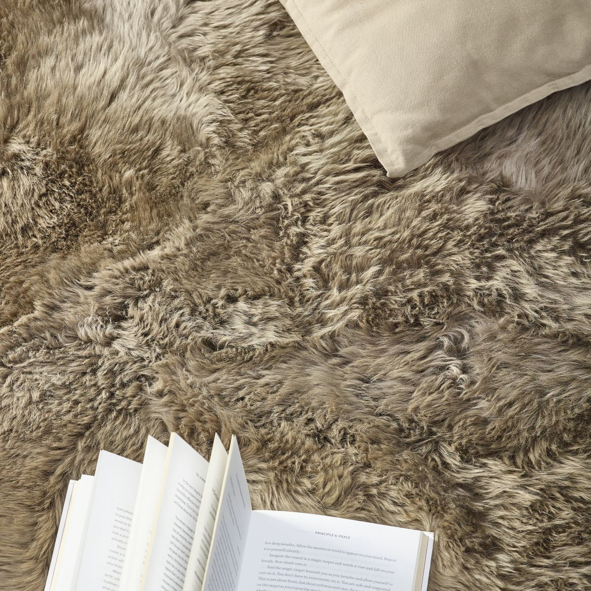 Origins Genuine Sheepskin Berry Quad