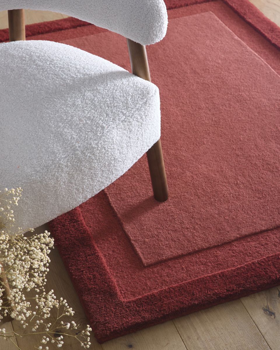 Origins Stacked Border Wine Red