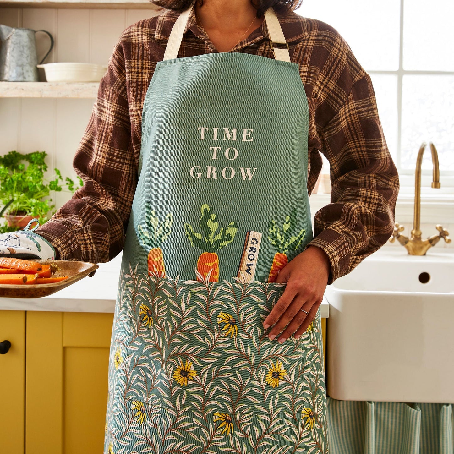 Time to Grow Cotton Apron