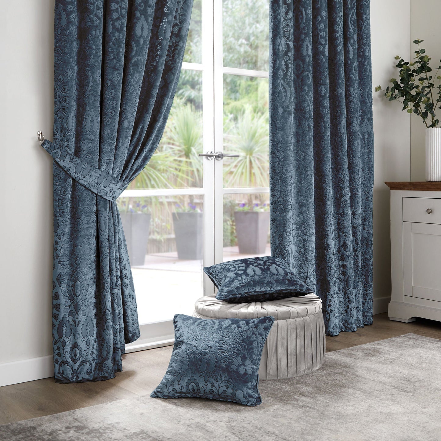 Trinity Cushion in Blue