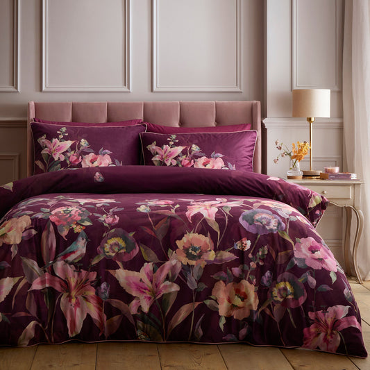Tatiana Duvet Cover Set in Berry