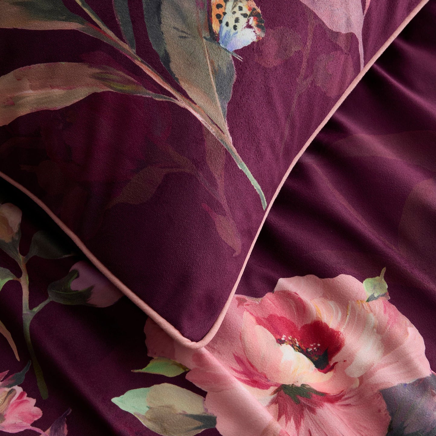Tatiana Duvet Cover Set in Berry