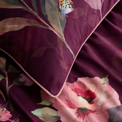 Tatiana Duvet Cover Set in Berry