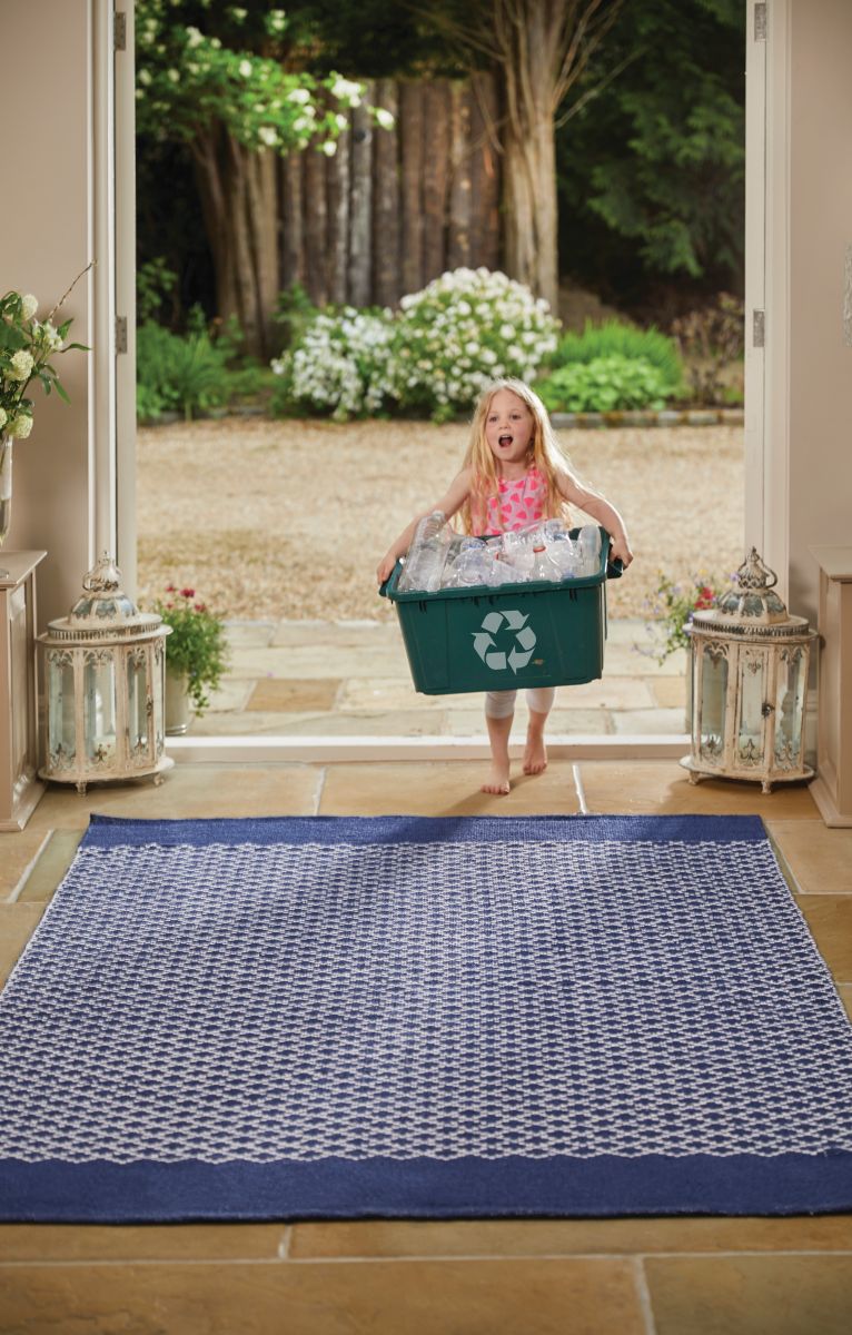 Hug Rug Woven Trellis Rug Navy