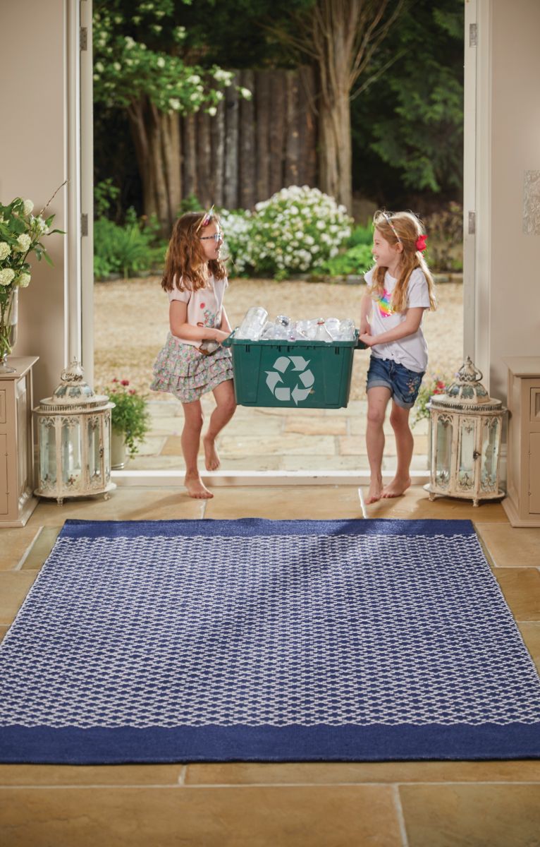 Hug Rug Woven Trellis Rug Navy
