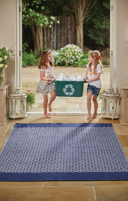 Hug Rug Woven Trellis Rug Navy