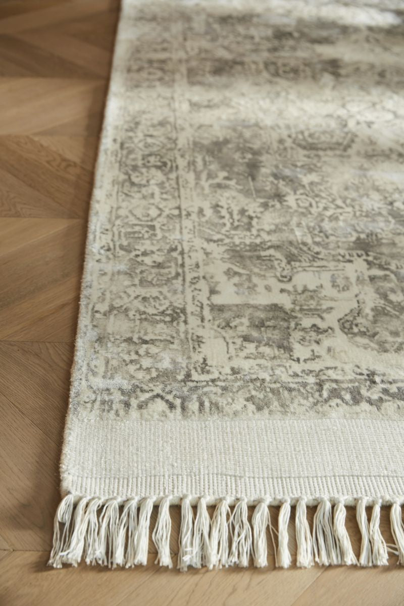 Rug Guru Vintage Fringe Mocha/Oyster