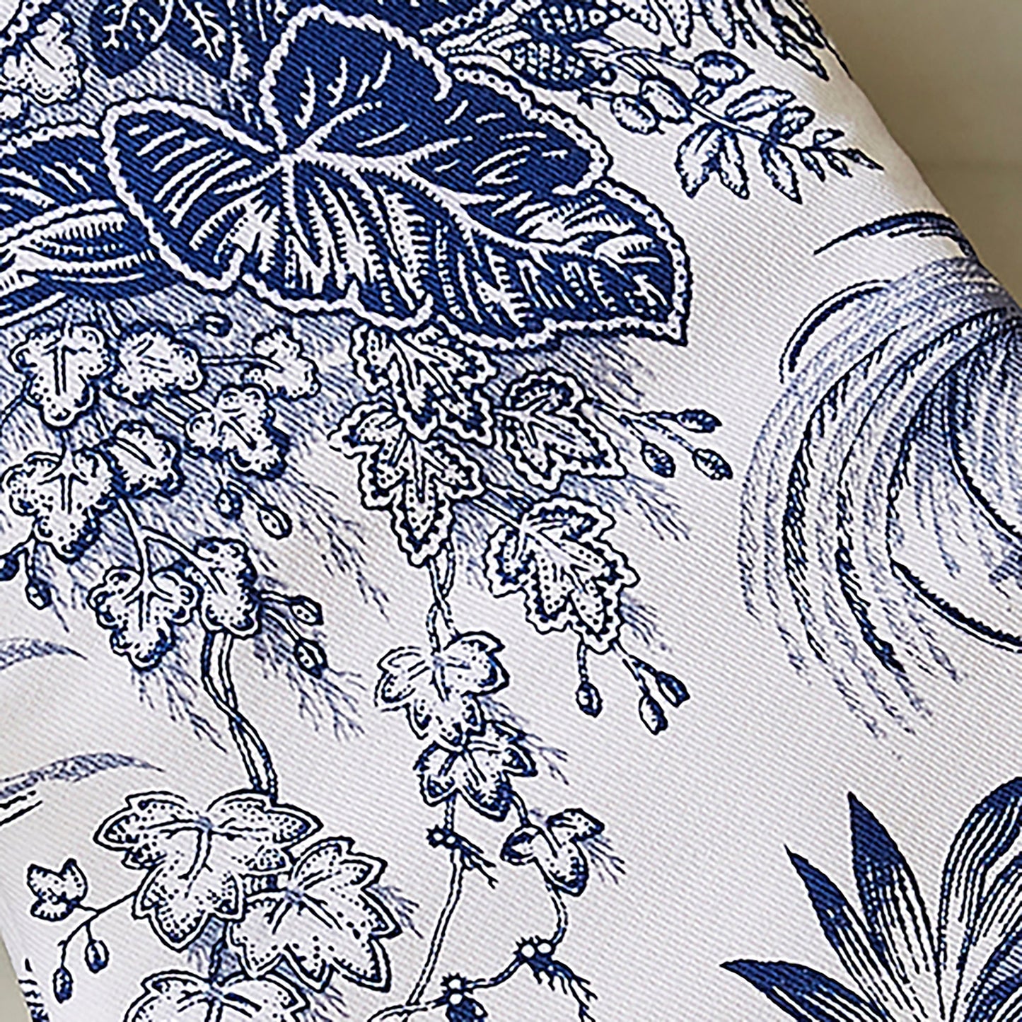 Willow Toile Gauntlet Oven Glove