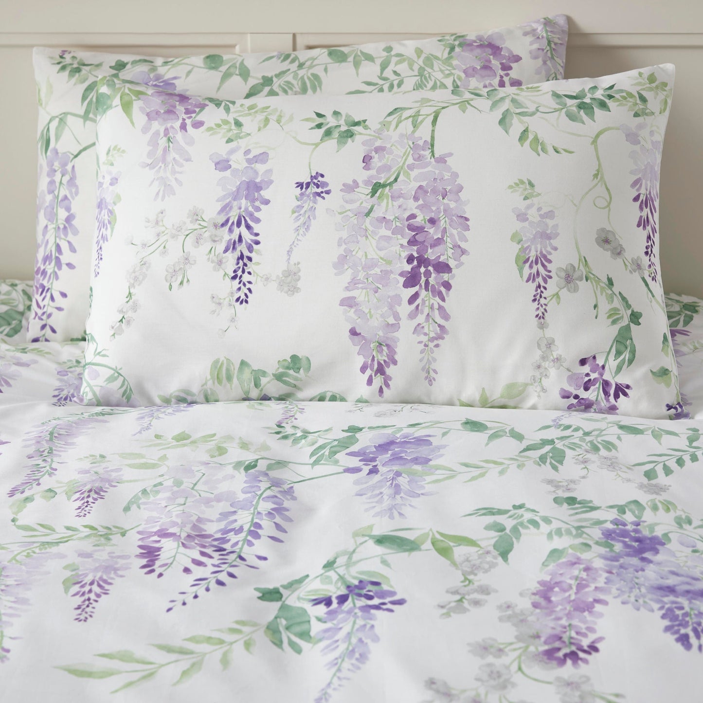 Wisteria Duvet Cover Set in Lilac