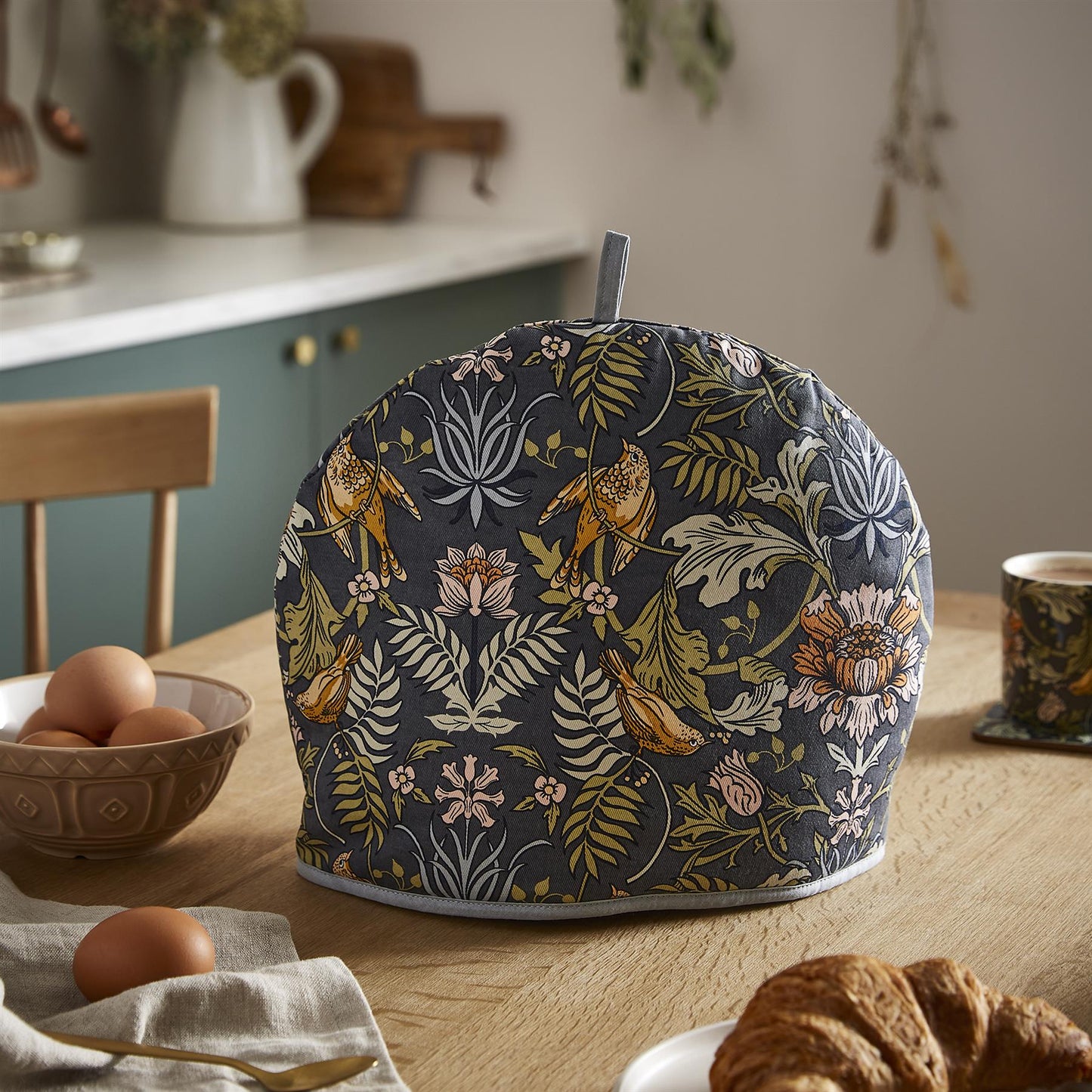 Finch & Flower Tea Cosy
