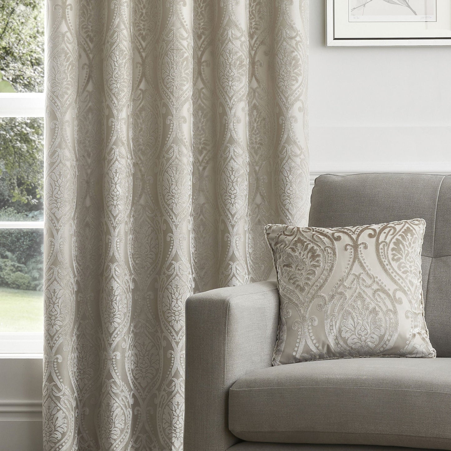 Chateau Cushion in Natural