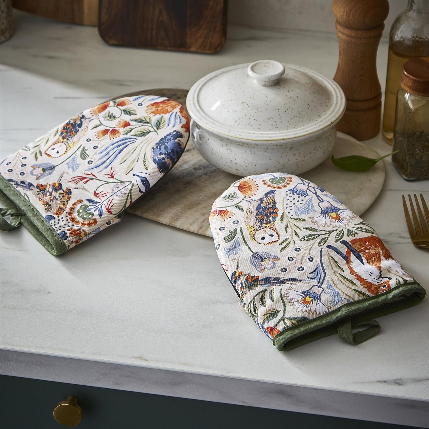 Blackthorn Microwave Mitts Pair