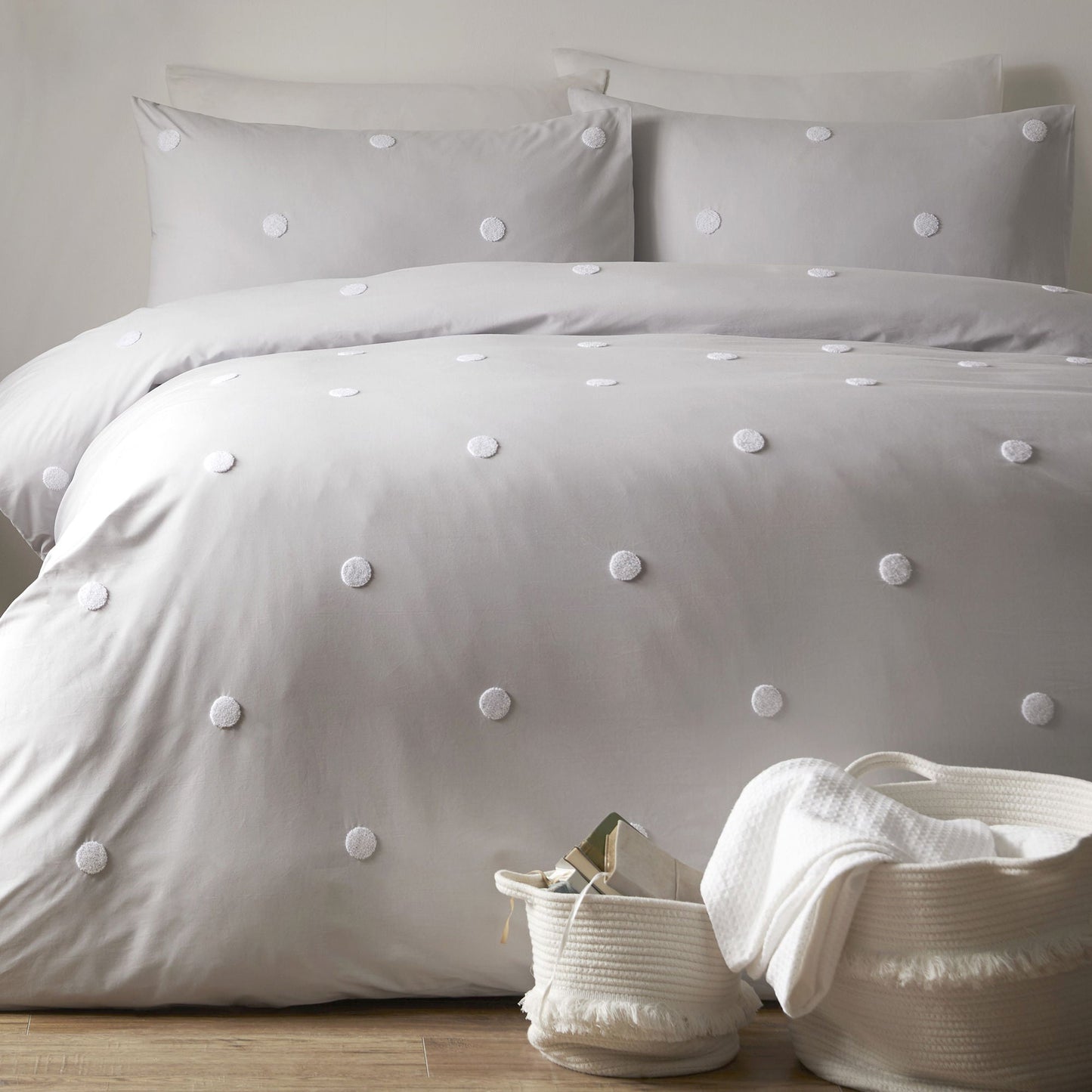 Dot Garden Duvet Cover Set in Silver with White Dots