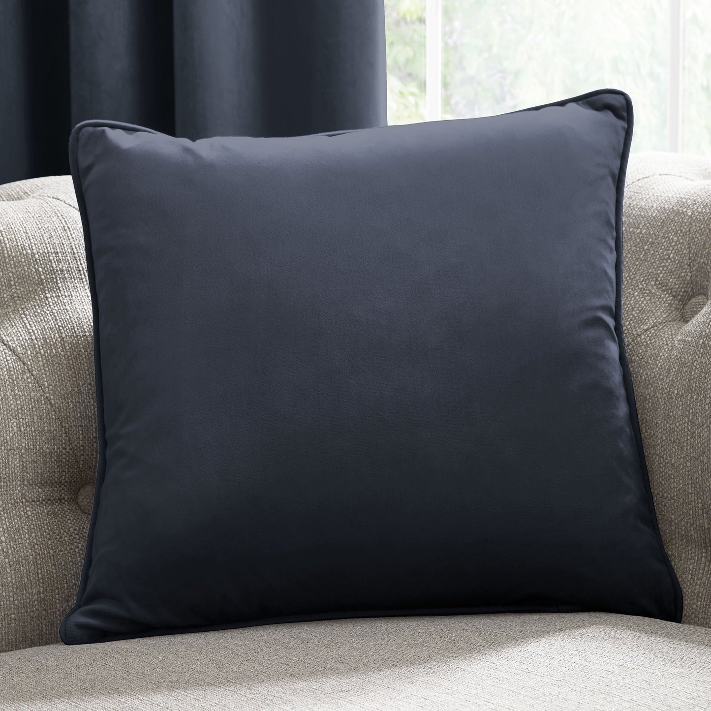 Montrose Cushion in Navy