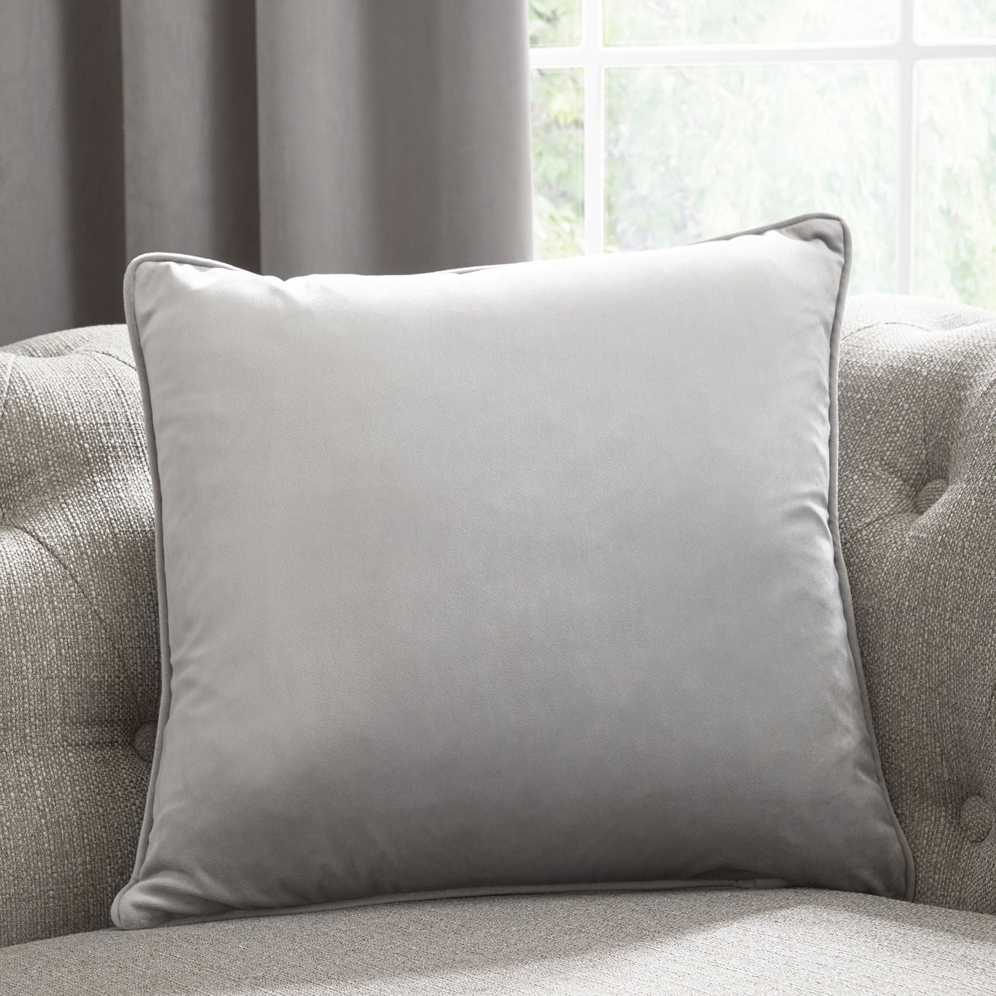 Montrose Cushion in Silver