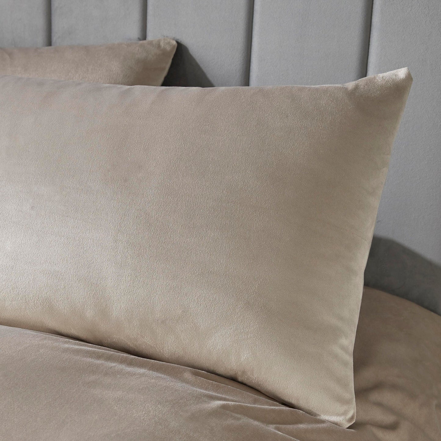 Montrose Duvet Cover Set in Linen
