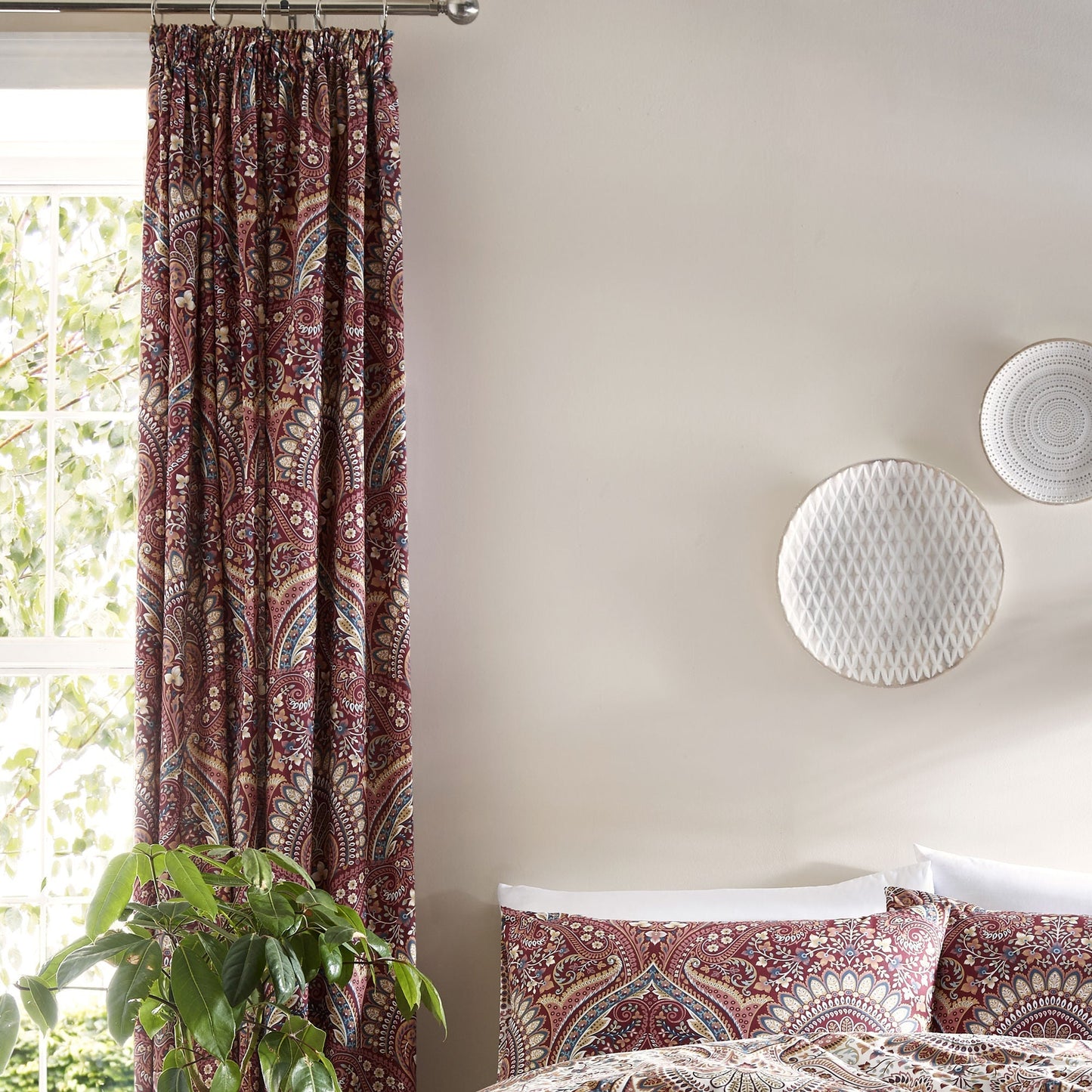 Palais Pencil Pleat Curtains in Multicolour